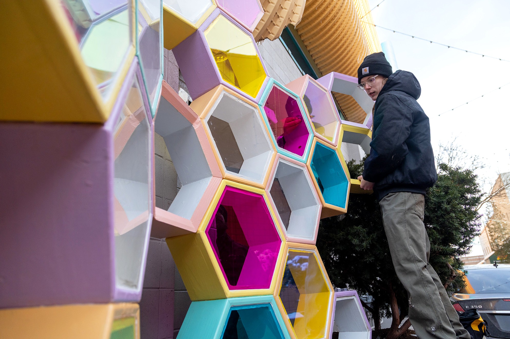 Read more about the article First of Three Student-Designed Microgalleries Opens to Public, Showcasing Student-Made Public Art
